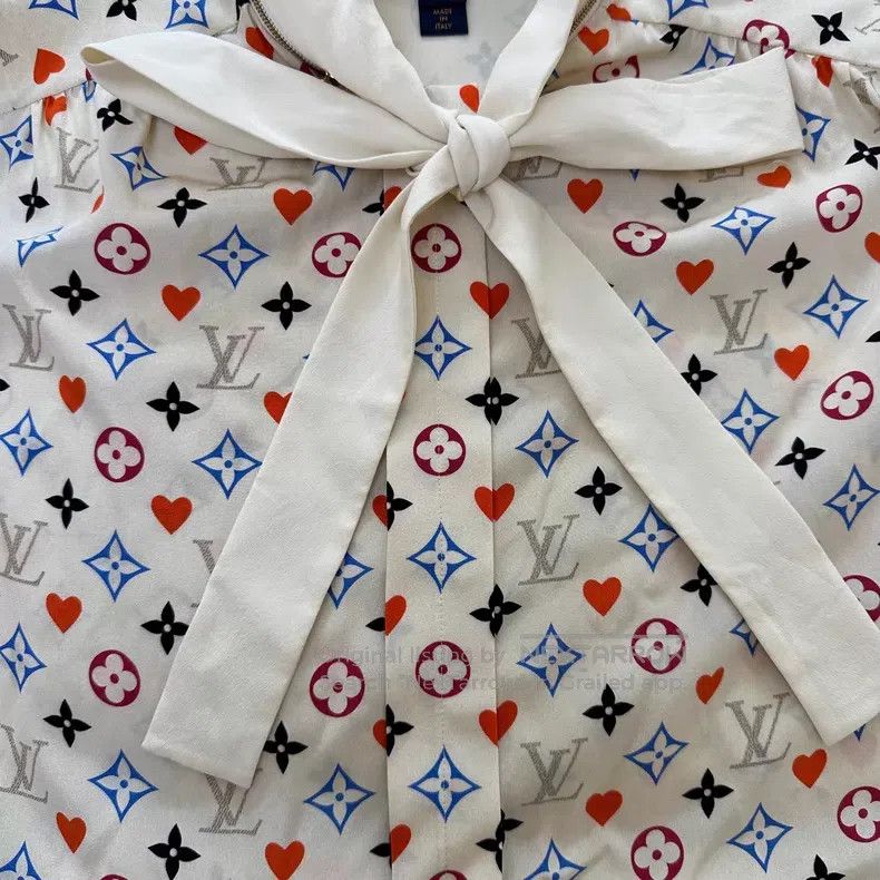Louis Vuitton Louis Vuitton Mulberry Silk Love Old Flower Full Print Sho Size XS / US 0-2 / IT 36-38 - 8 Thumbnail