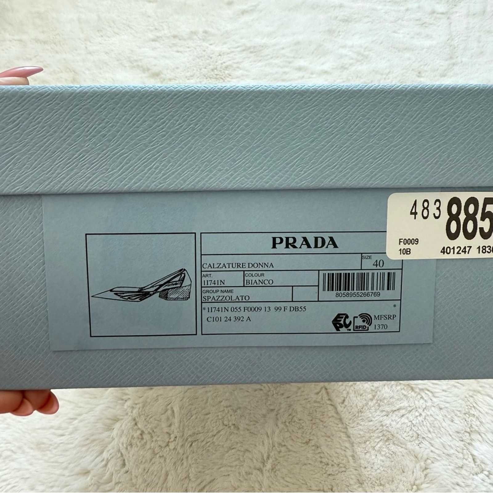 Prada Prada Cut-Out Brushed Leather Pumps size 40EU or 9US 1200$ Size US 9 / IT 39 - 11 Thumbnail