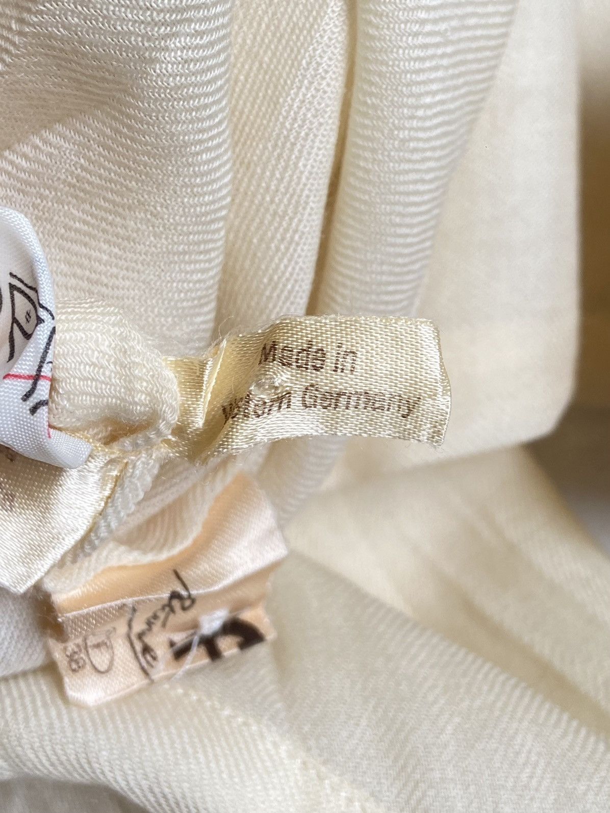 Etienne Aigner ETIENNE AIGNER Cream Shirt Size US S / EU 44-46 / 1 - 14 Thumbnail
