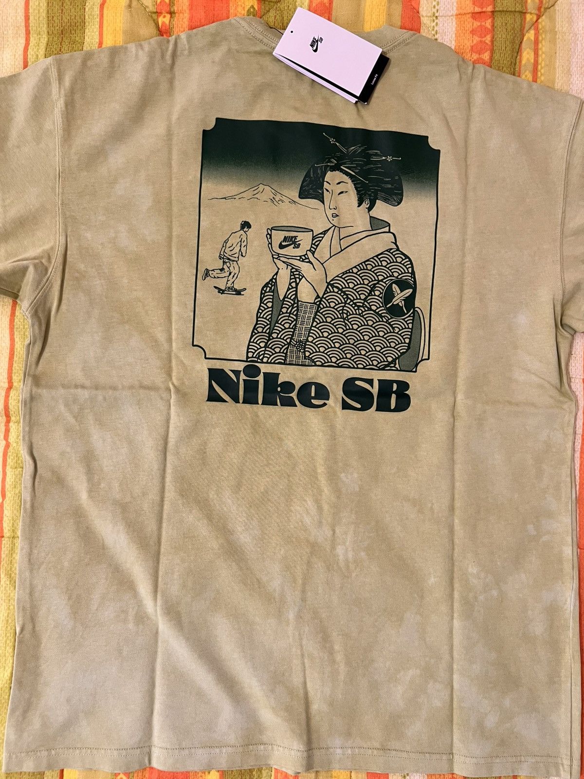 Nike SB Nike SB Yuto Horigome Tee Olive Aura matcha gheisa Japan Size US M / EU 48-50 / 2 - 12 Thumbnail