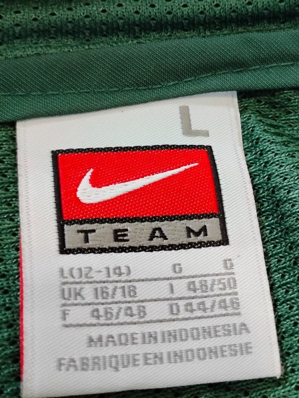 Nike Vintage Nike Oregon Ducks Hooded Windbreaker Jacket Size L / US 10 / IT 46 - 3 Thumbnail