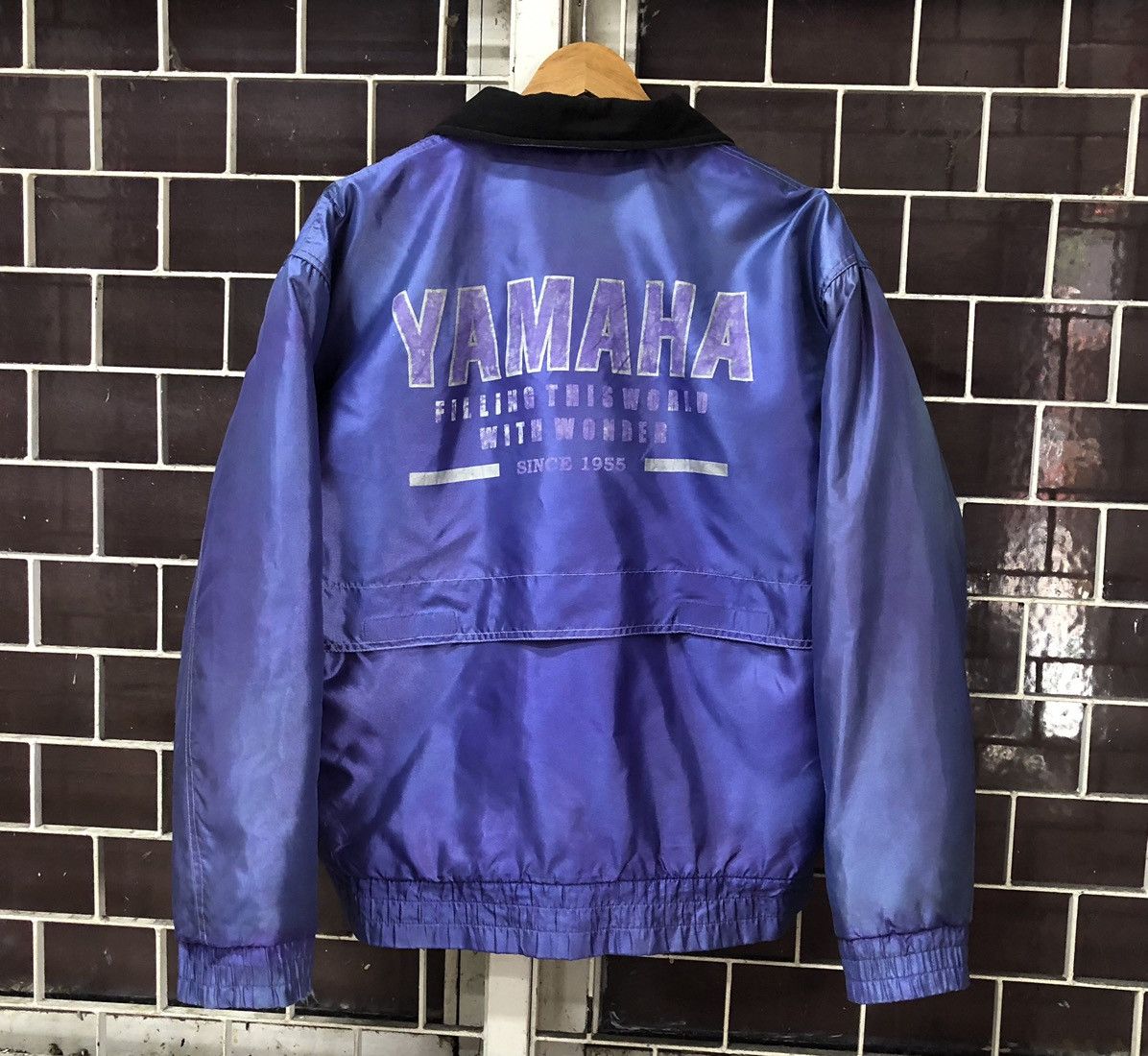 Sports Specialties VTG YAMAHA Faded THRASHED DISTRESSED Racing Bomber Jacket Size US M / EU 48-50 / 2 - 1 Thumbnail