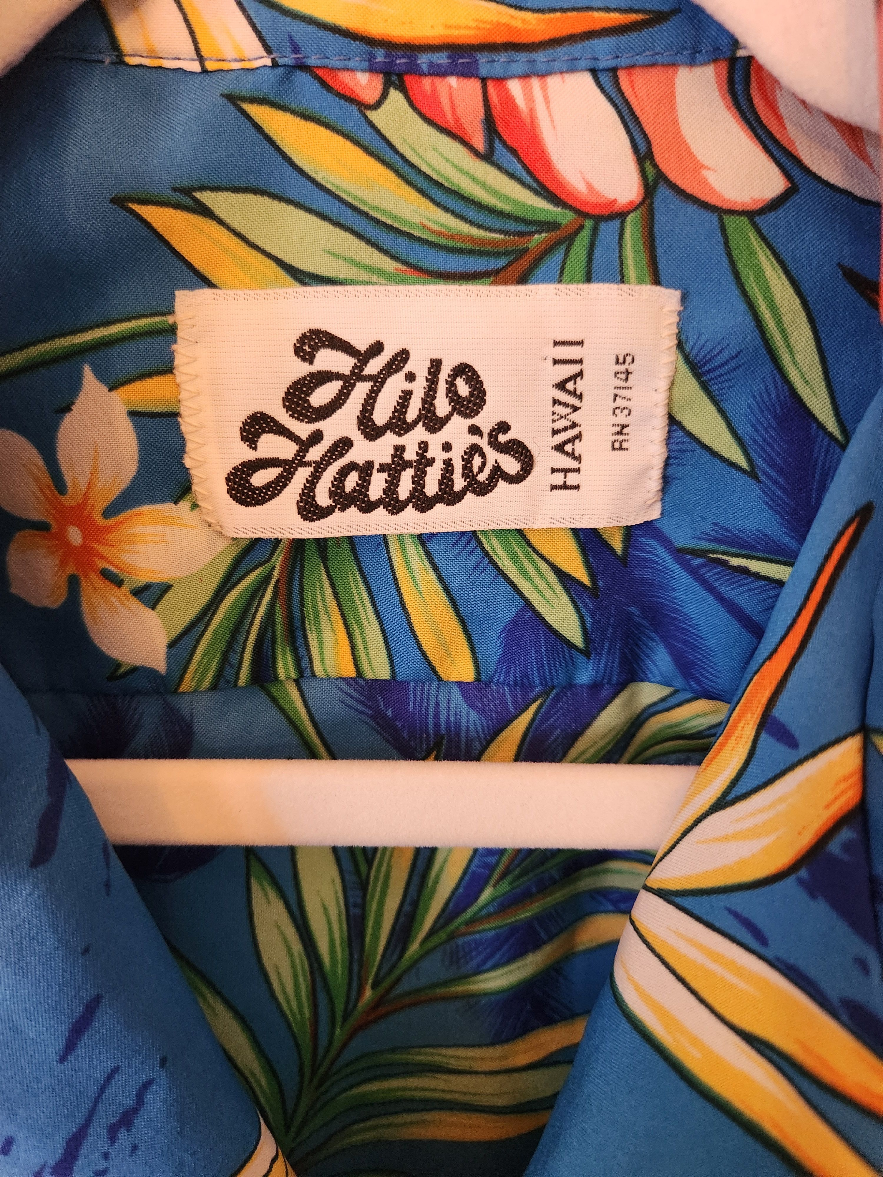 Hilo Hattie Vintage 100% Polyester Hawaiian Floral Camp Shirt Size US M / EU 48-50 / 2 - 3 Thumbnail