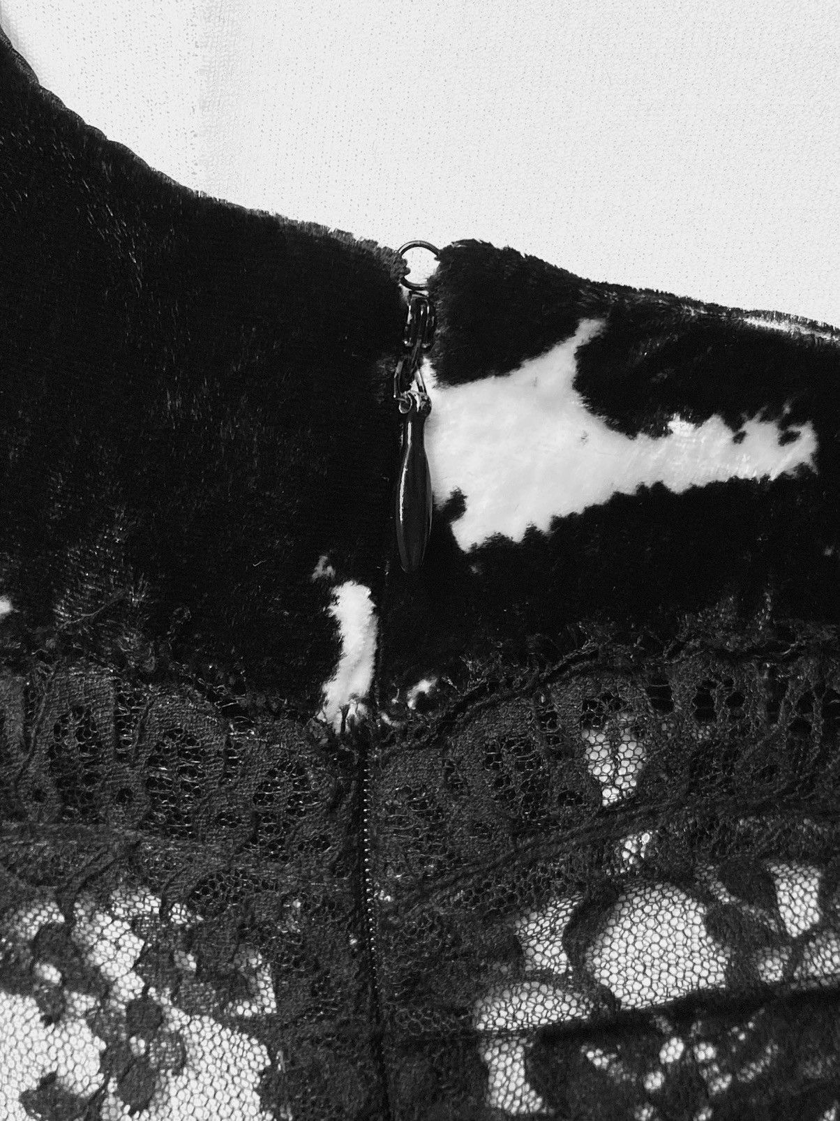 Versace S/S 1996 Gianni Versace black and white pattern velvet dress Size S / US 4 / IT 40 - 7 Thumbnail