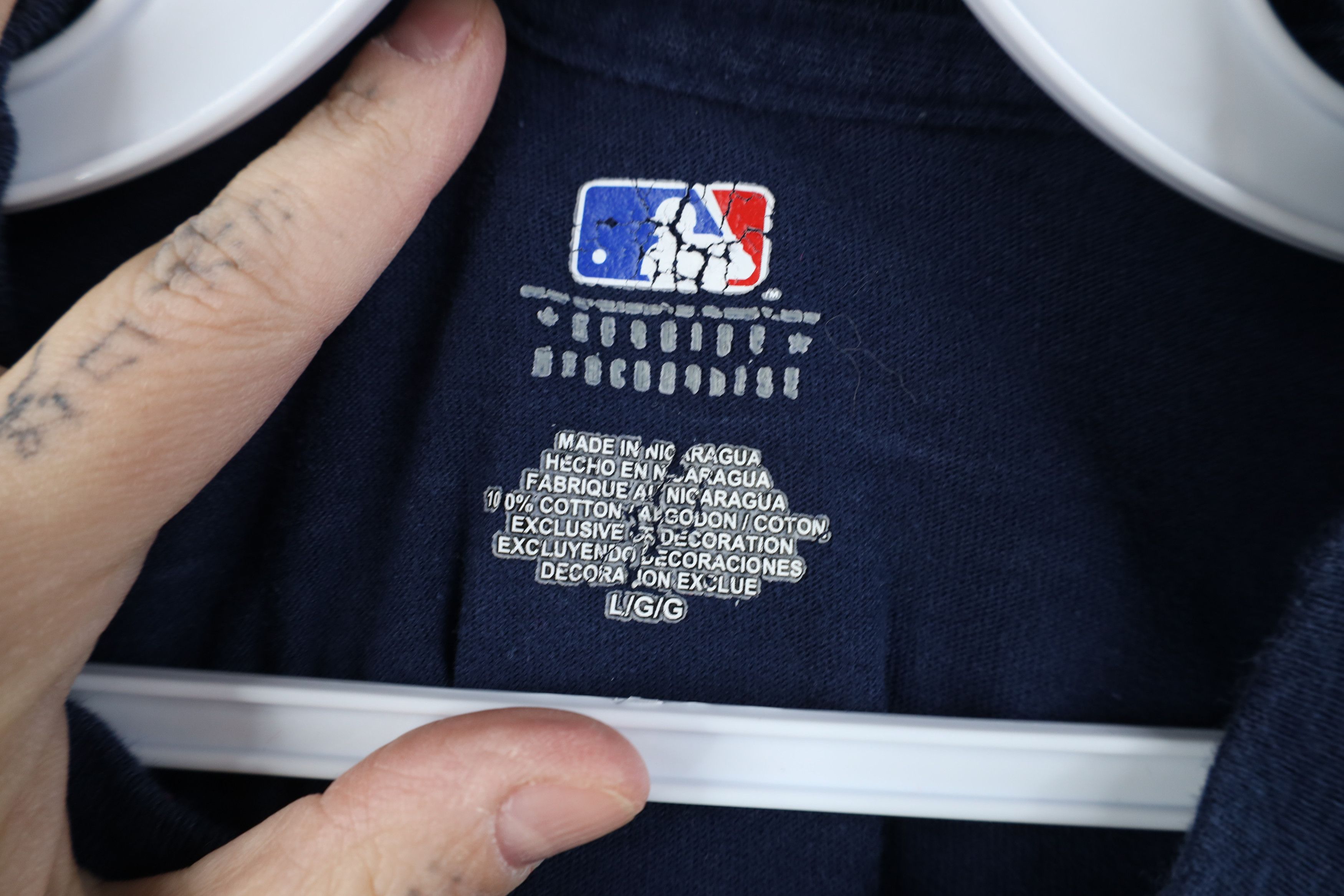 Vintage Vintage Y2K Old English D Baseball T-Shirt Blue Cotton Size US L / EU 52-54 / 3 - 10 Thumbnail