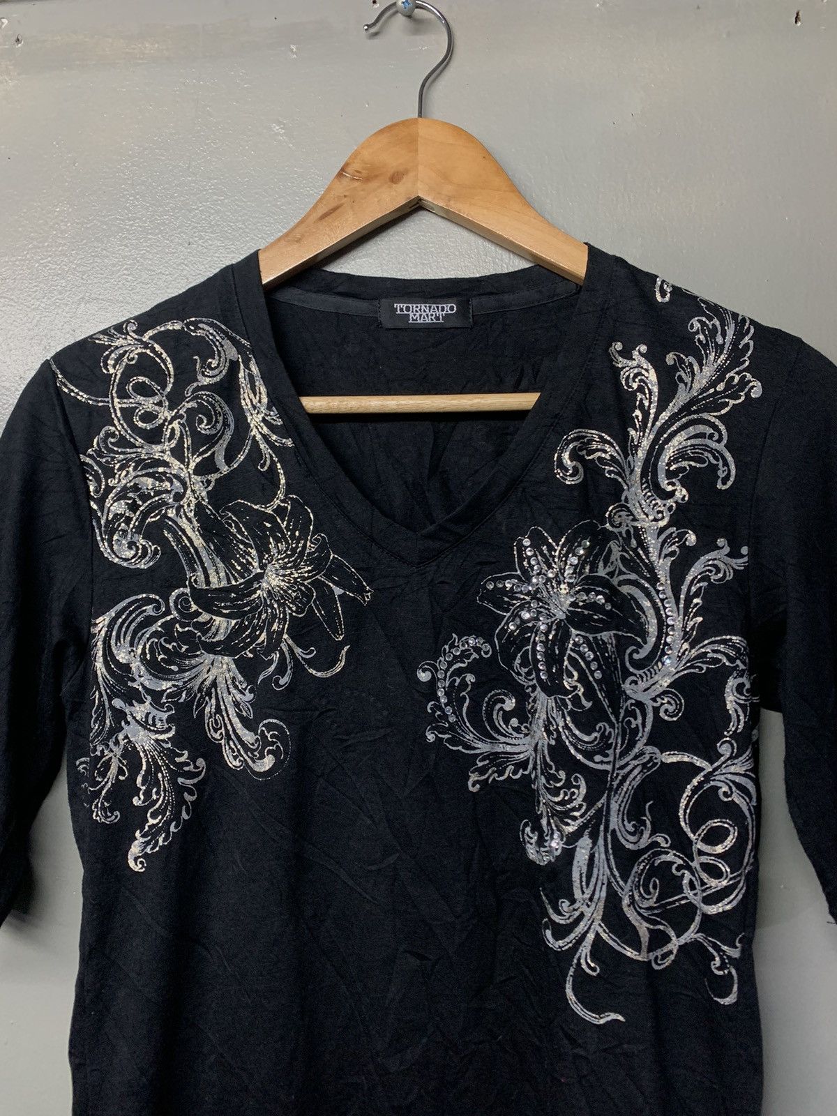 Tornado Mart Tornado mart tribal logo with rhinestone shirt Size US M / EU 48-50 / 2 - 3 Thumbnail