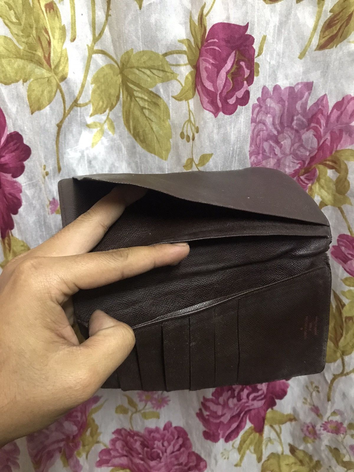 Louis Vuitton Authentic Louis Vuitton Damier Man Wallet Size ONE SIZE - 4 Thumbnail