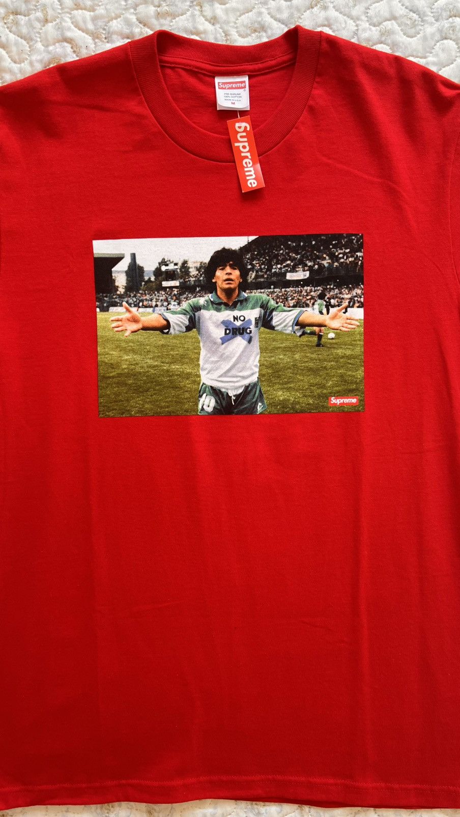 Supreme M Supreme x Diego Maradona photo tee Tshirt red box logo Size US M / EU 48-50 / 2 - 11 Thumbnail