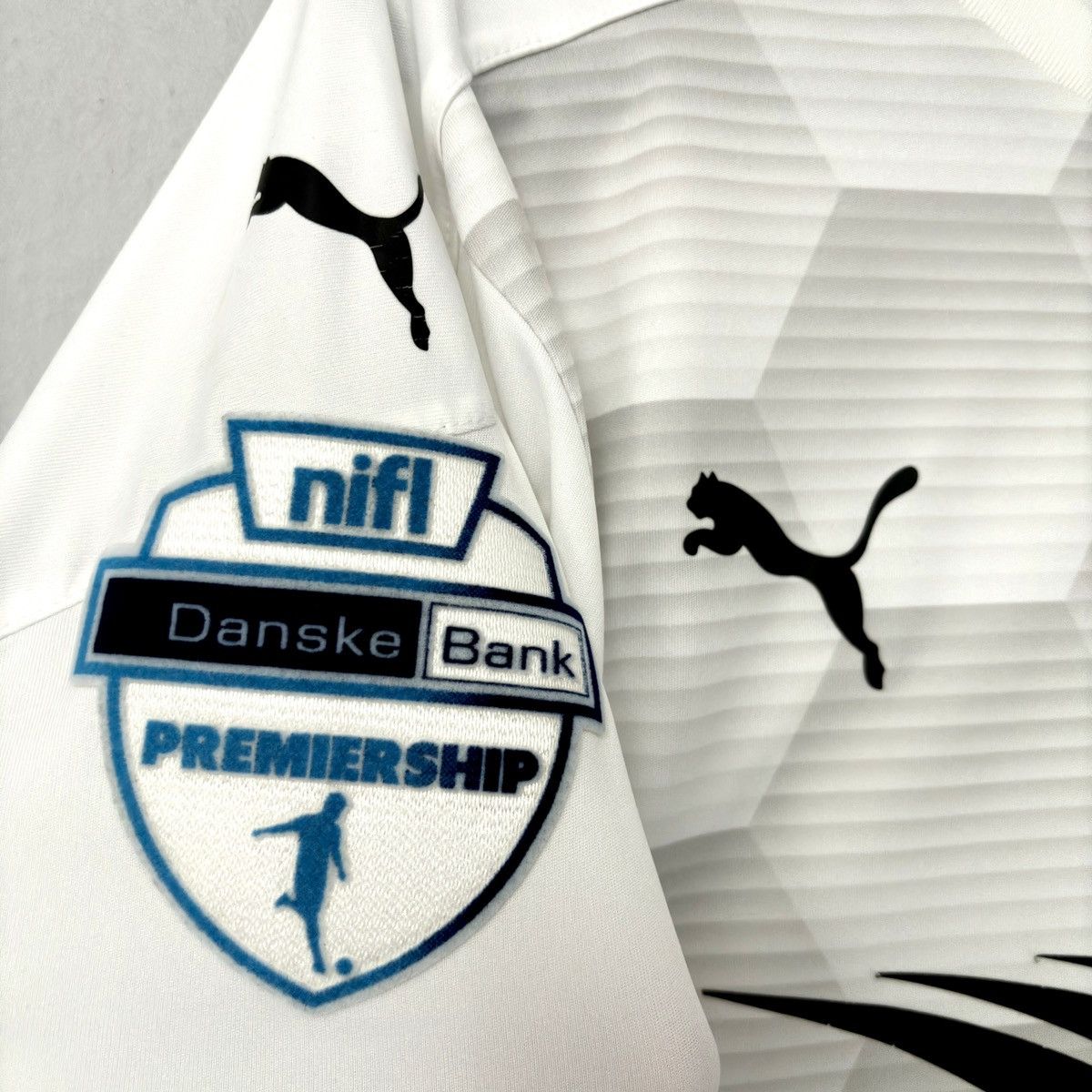 Puma 2020 2021 Ballymena United Ireland Winchester Soccer Jersey Size US M / EU 48-50 / 2 - 4 Thumbnail