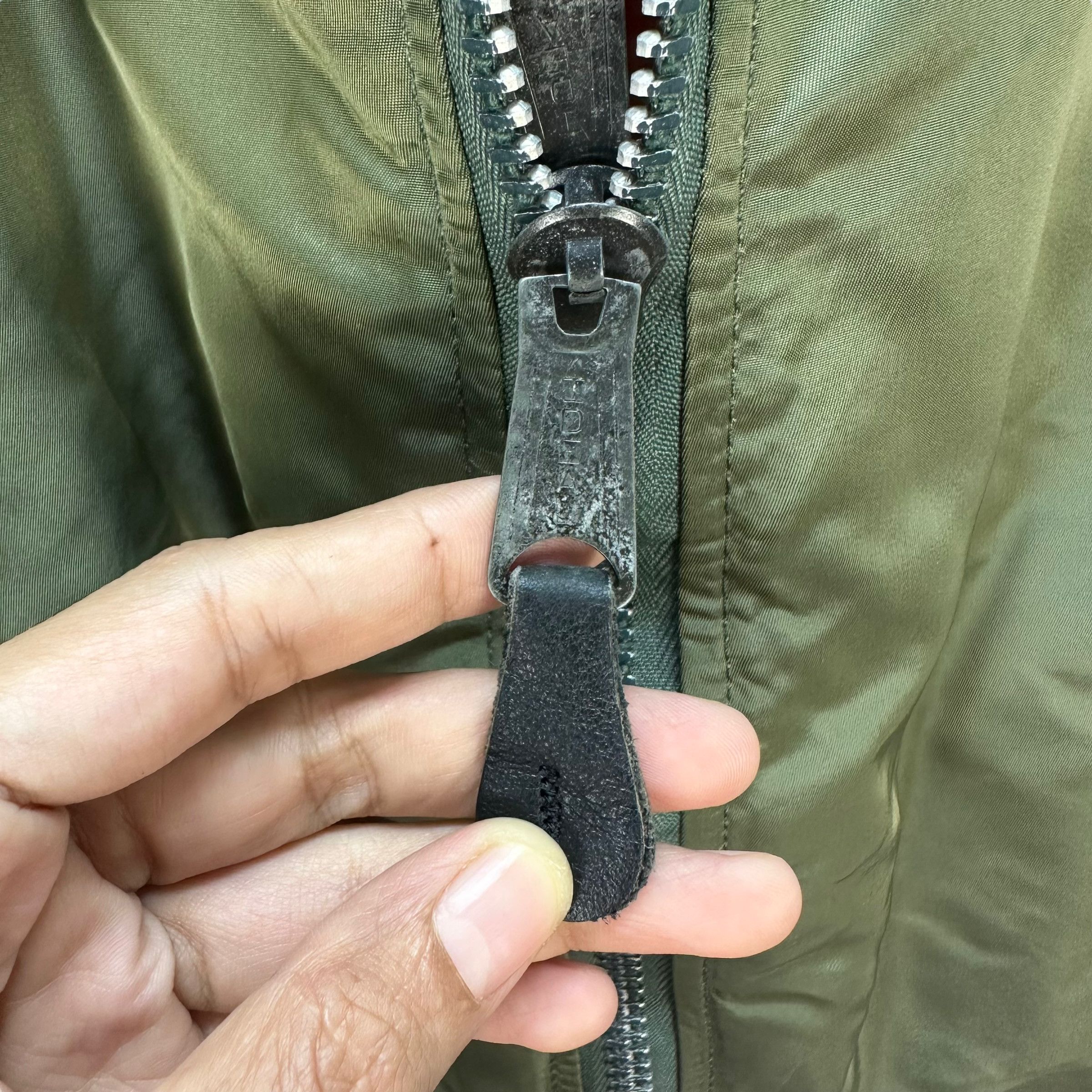 Alpha Industries VINTAGE ALPHA INDUSTRIES USAF MA-1 FLIGHT JACKET #7695-165 Size US L / EU 52-54 / 3 - 7 Thumbnail