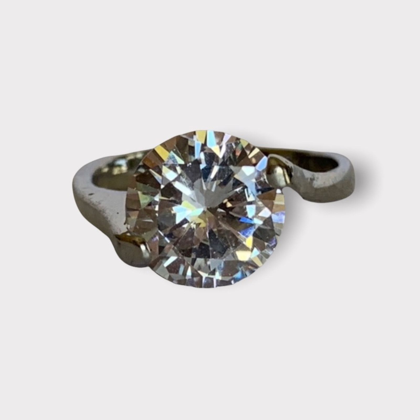 Other Diamond CZ Solitaire Silver Swirl Setting Ring Size 7 NEW Size ONE SIZE - 1 Thumbnail
