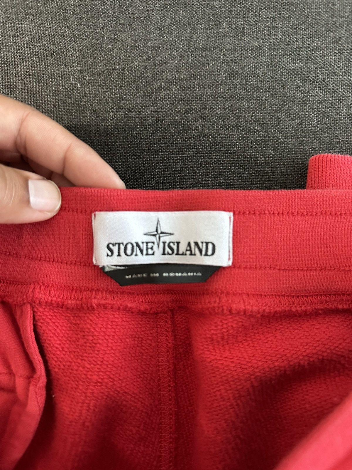 Stone Island Red stone island joggers size XL Size US 36 / EU 52 - 7 Thumbnail