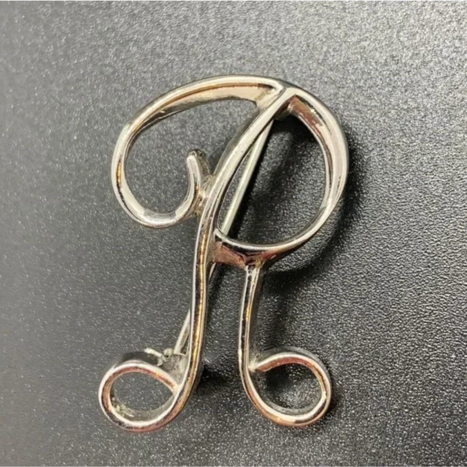 Other Sarah Coventry Vintage Silver Tone Letter Initial R Brooch Size ONE SIZE - 1 Thumbnail