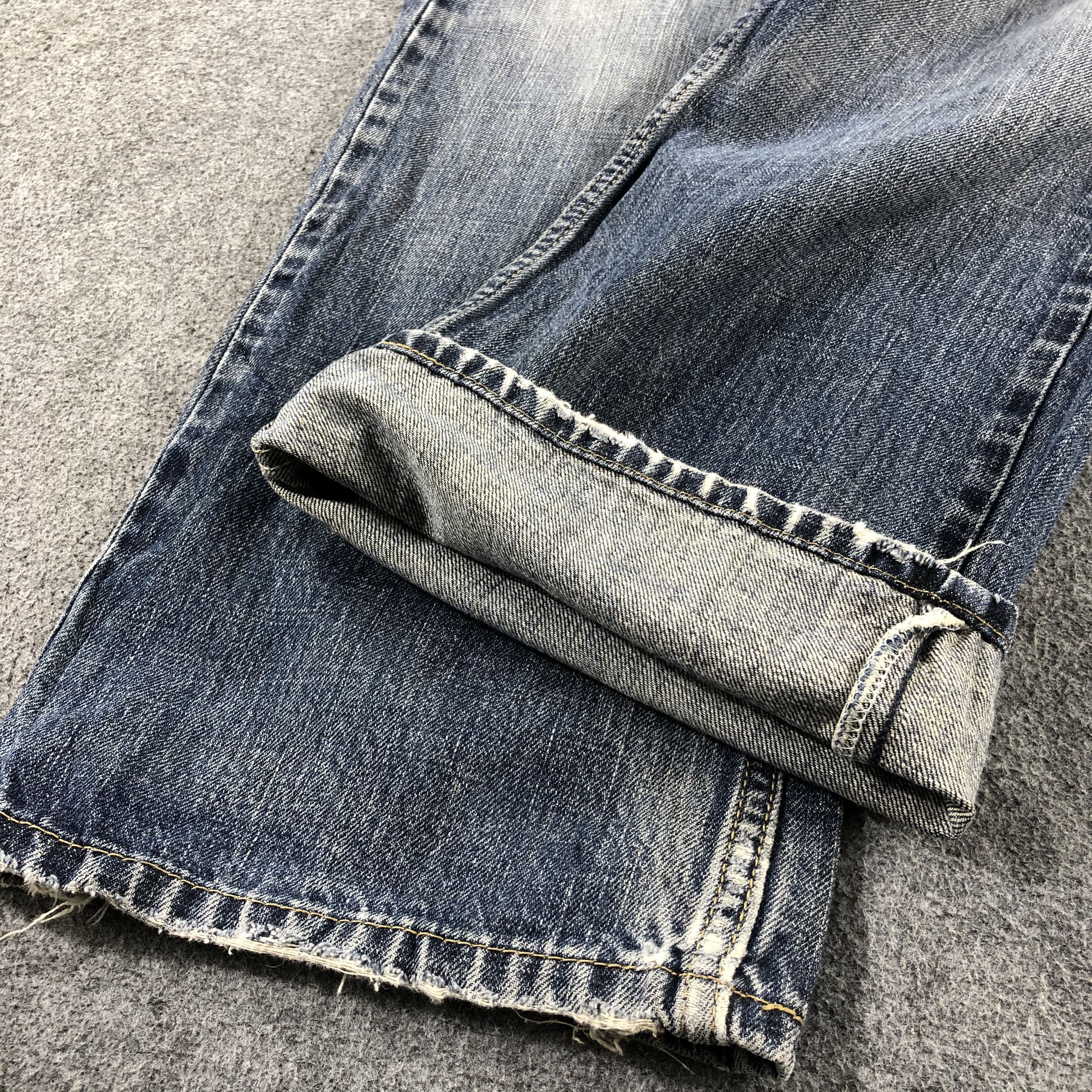Levi's Vintage Blue Wash Levis 557 Flare Jeans-J2628 Size US 31 - 7 Thumbnail