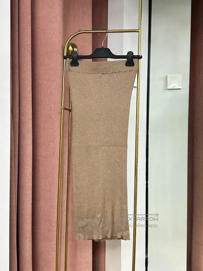 Brunello Cucinelli Brunello Cucinelli Gold Thread Slim Fit Cashmere Knit Set, Size S / US 4 / IT 40 - 5 Thumbnail