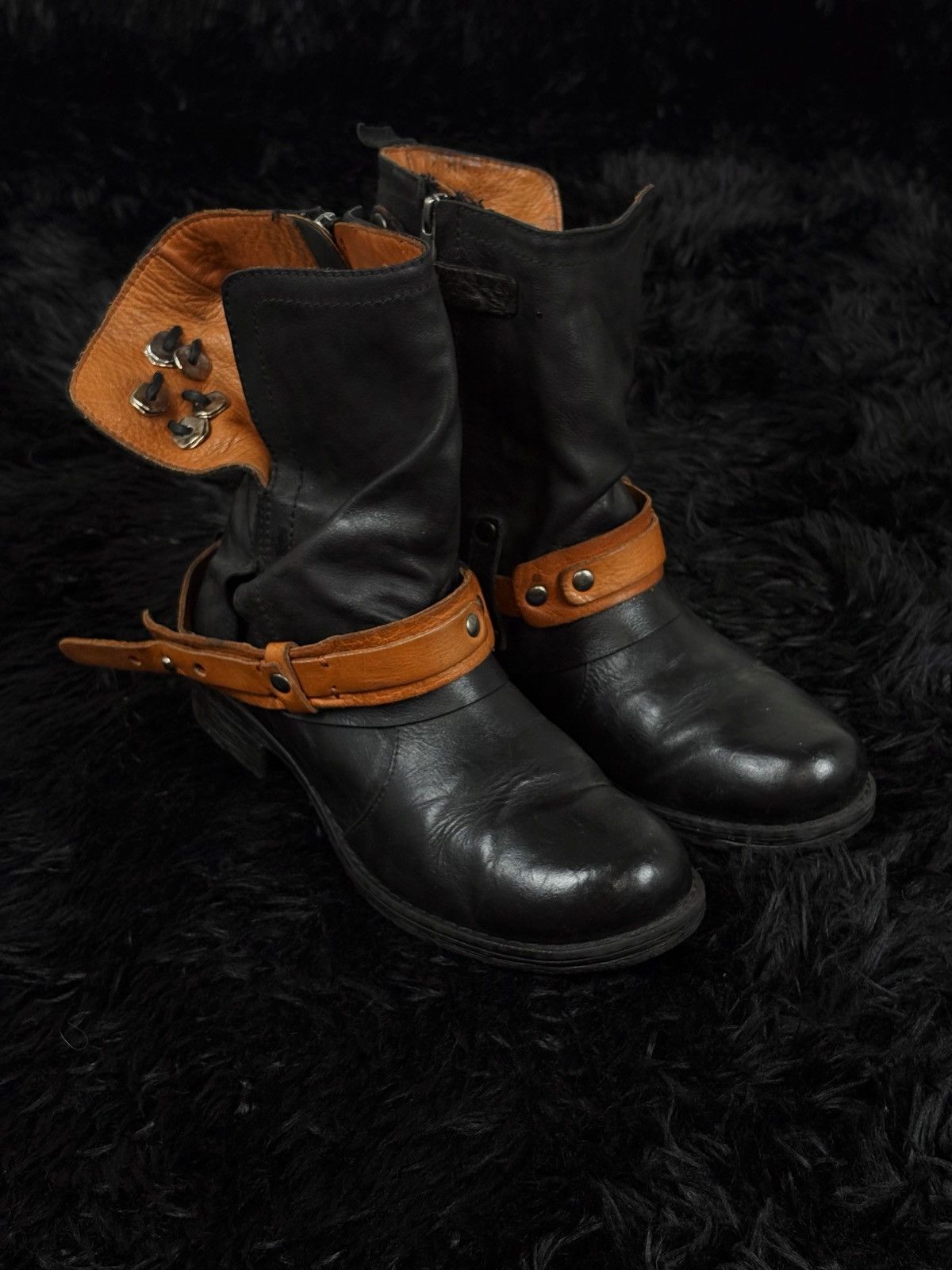 A.S.98 Style avant garde archive leather boots