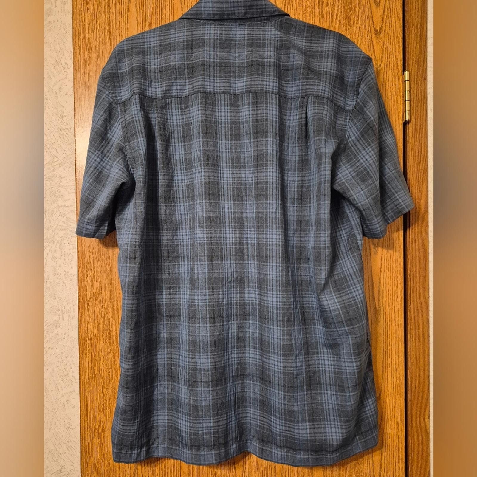 Croft & Barrow Croft & Barrow Men's Navy Plaid Button Down Shirt Medium Size US M / EU 48-50 / 2 - 2 Thumbnail