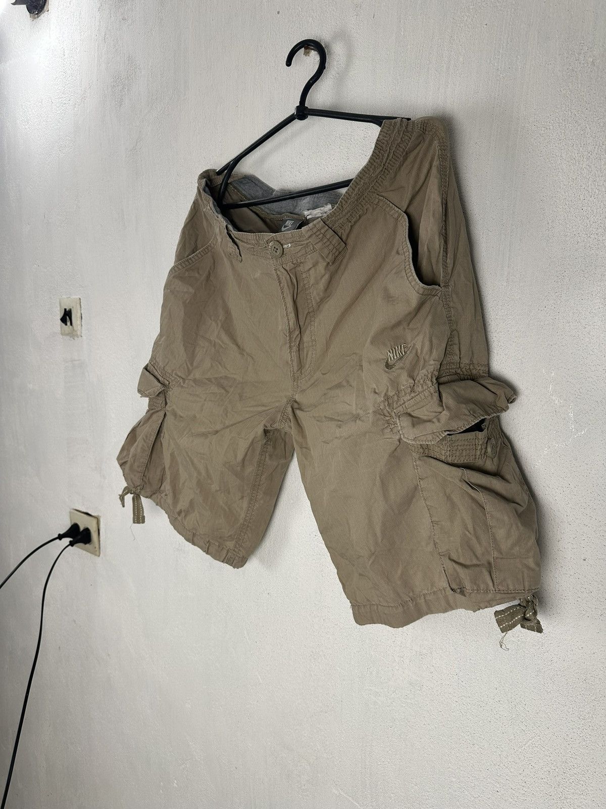 Nike Vintage Nike Y2K Style Cargo Shorts Size US 33 - 3 Thumbnail
