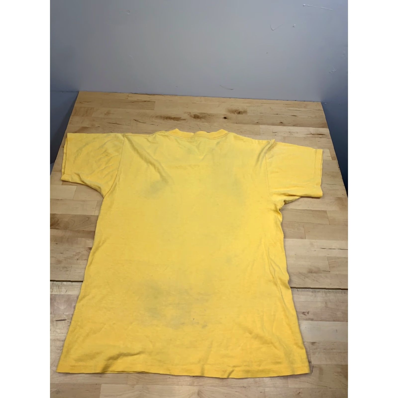 Vintage VINTAGE Marines Second Recruit Battalion MCRD shirt M Yellow 80s San Diego Mens Size US M / EU 48-50 / 2 - 7 Thumbnail
