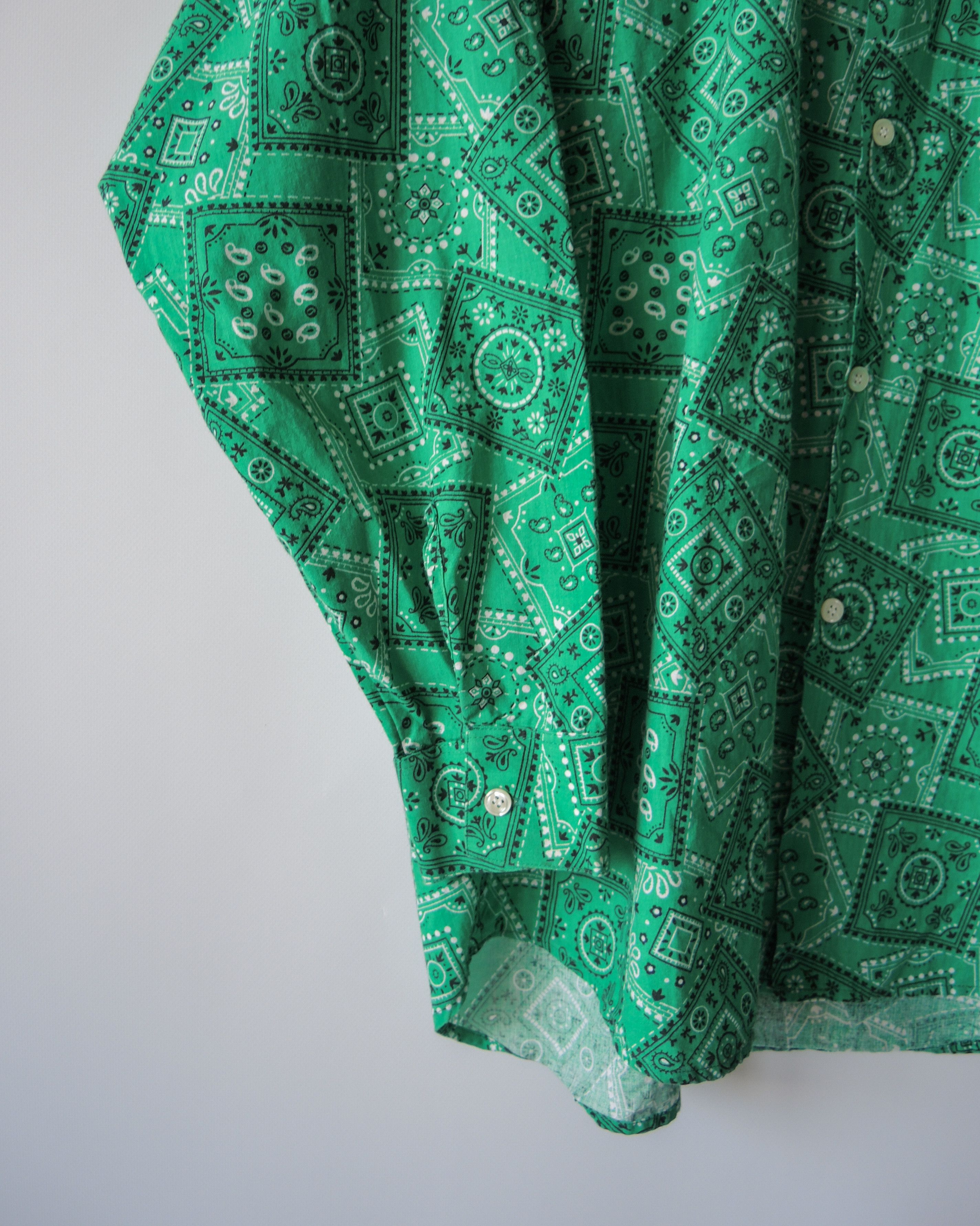 Vintage Vintage Naf Naf Bandana Print Shirt Size US M / EU 48-50 / 2 - 8 Thumbnail