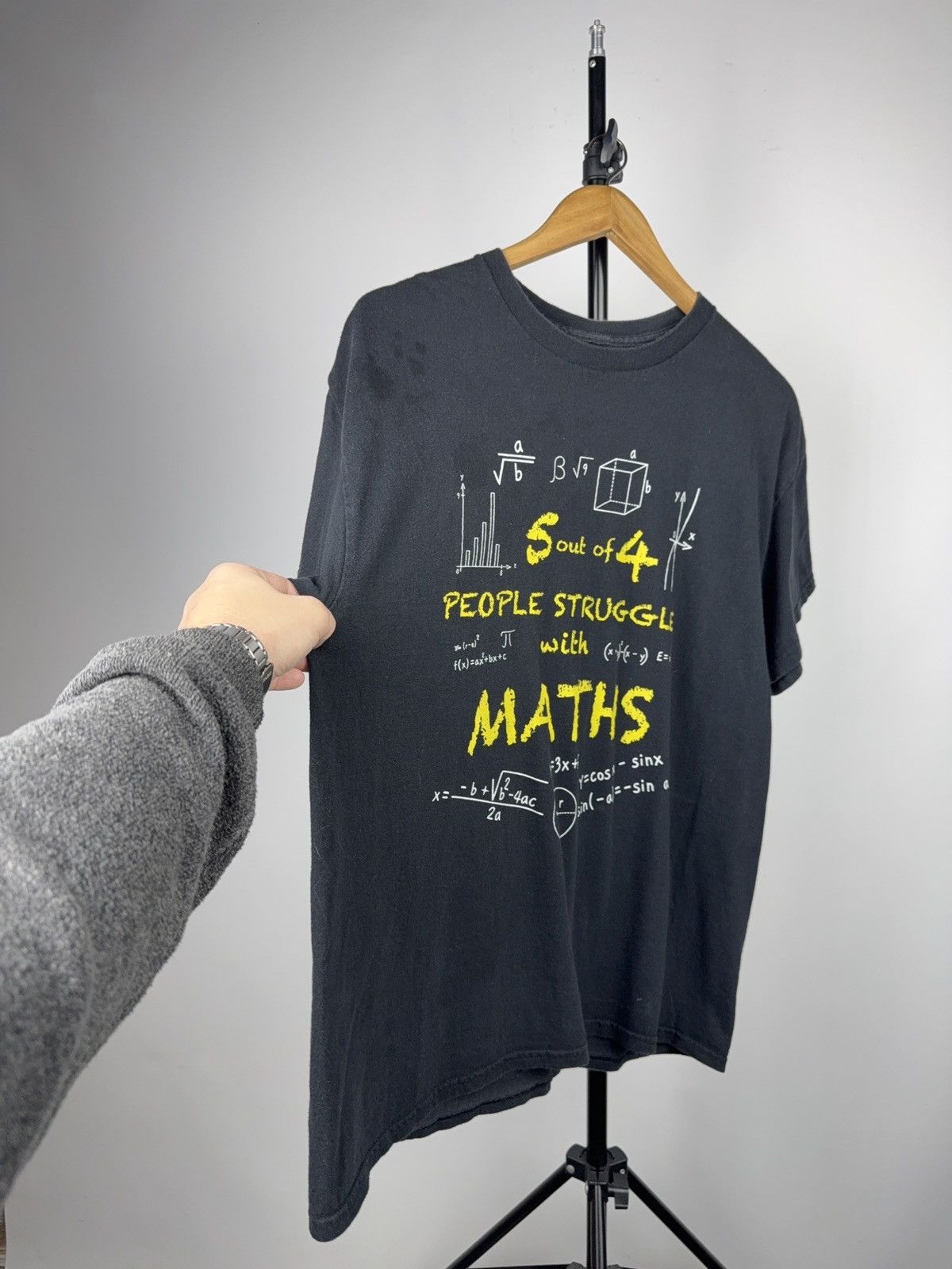 Vintage Vintage 00s Math Humor Graphic T-Shirt “5 Out of 4” Size US L / EU 52-54 / 3 - 2 Thumbnail