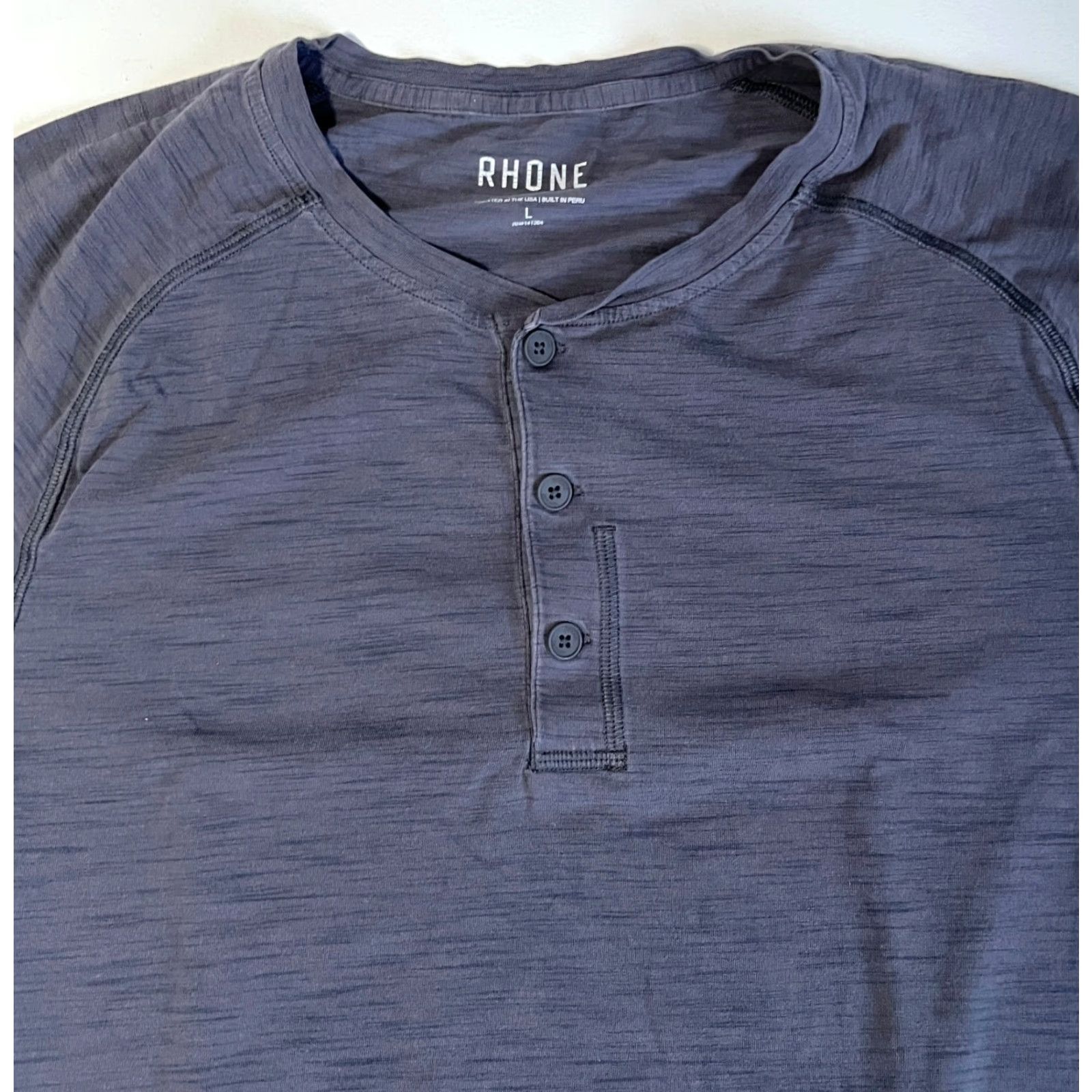 Rhone Rhone Men's T-Shirt Henley Activewear Pima Cotton Sz M L Gray Short Sleeve Crew Neck 94% Pima Cotton 6% Spandex Modern Classics Sports Outdoor Size US L / EU 52-54 / 3 - 4 Thumbnail