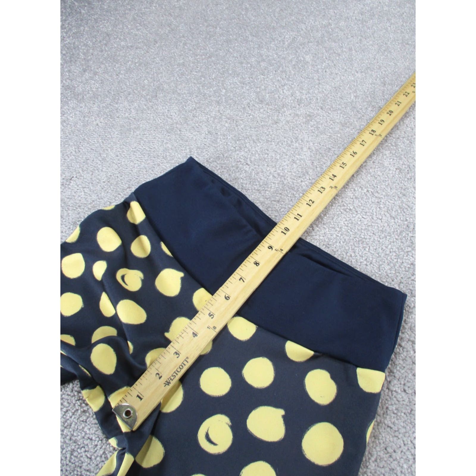Adidas Adidas x Farm Biker Shorts Womens Small Navy Blue & Yellow Polka Dot Gym Workout Size 28" / US 6 / IT 42 - 4 Thumbnail