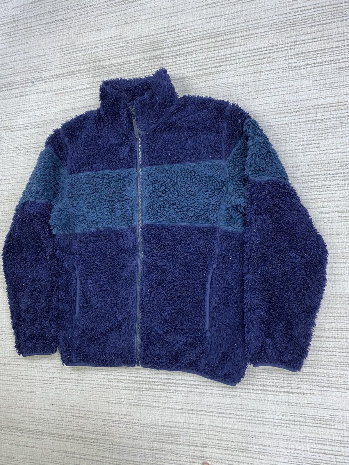 Japanese Brand × Uniqlo × Vintage Vintage Uniqlo Two Tone Sherpa Zipper Jacket Size US M / EU 48-50 / 2 - 4 Thumbnail