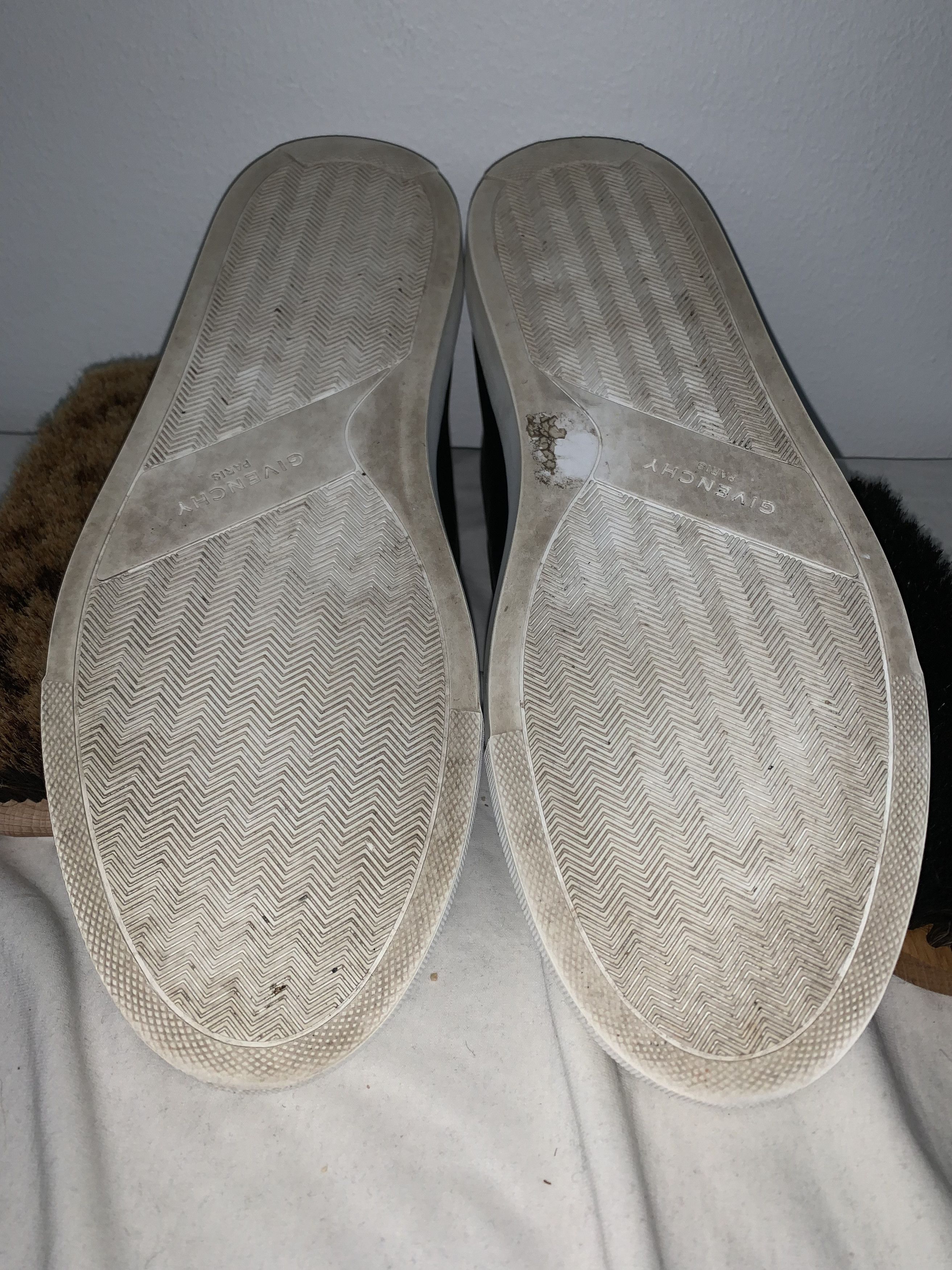 Givenchy Givenchy Appliquéd Leather Slip-On Sneakers Size US 8 / EU 41 - 9 Thumbnail