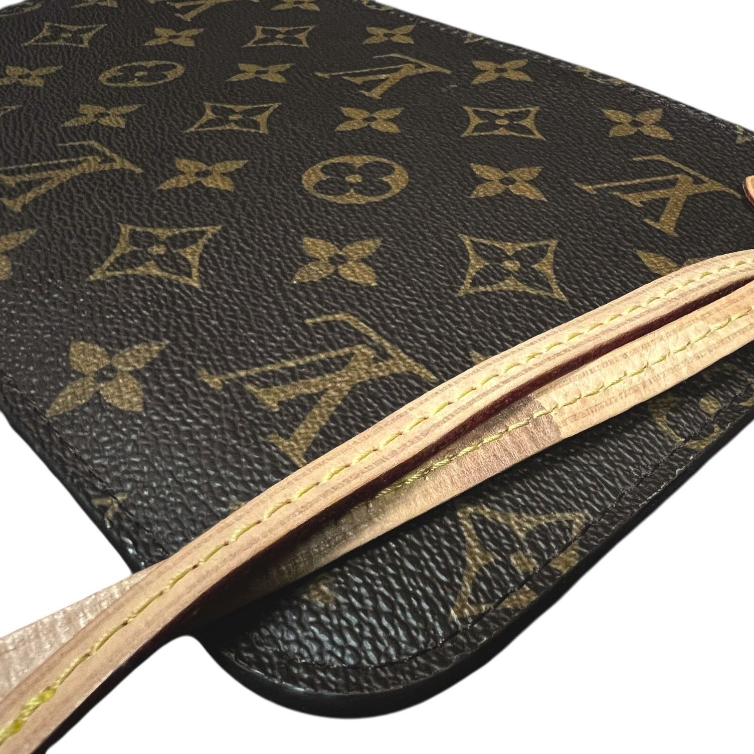 Louis Vuitton Louis Vuitton Wristlet Neverfull Pouchette $1550 Retail Size ONE SIZE - 6 Thumbnail