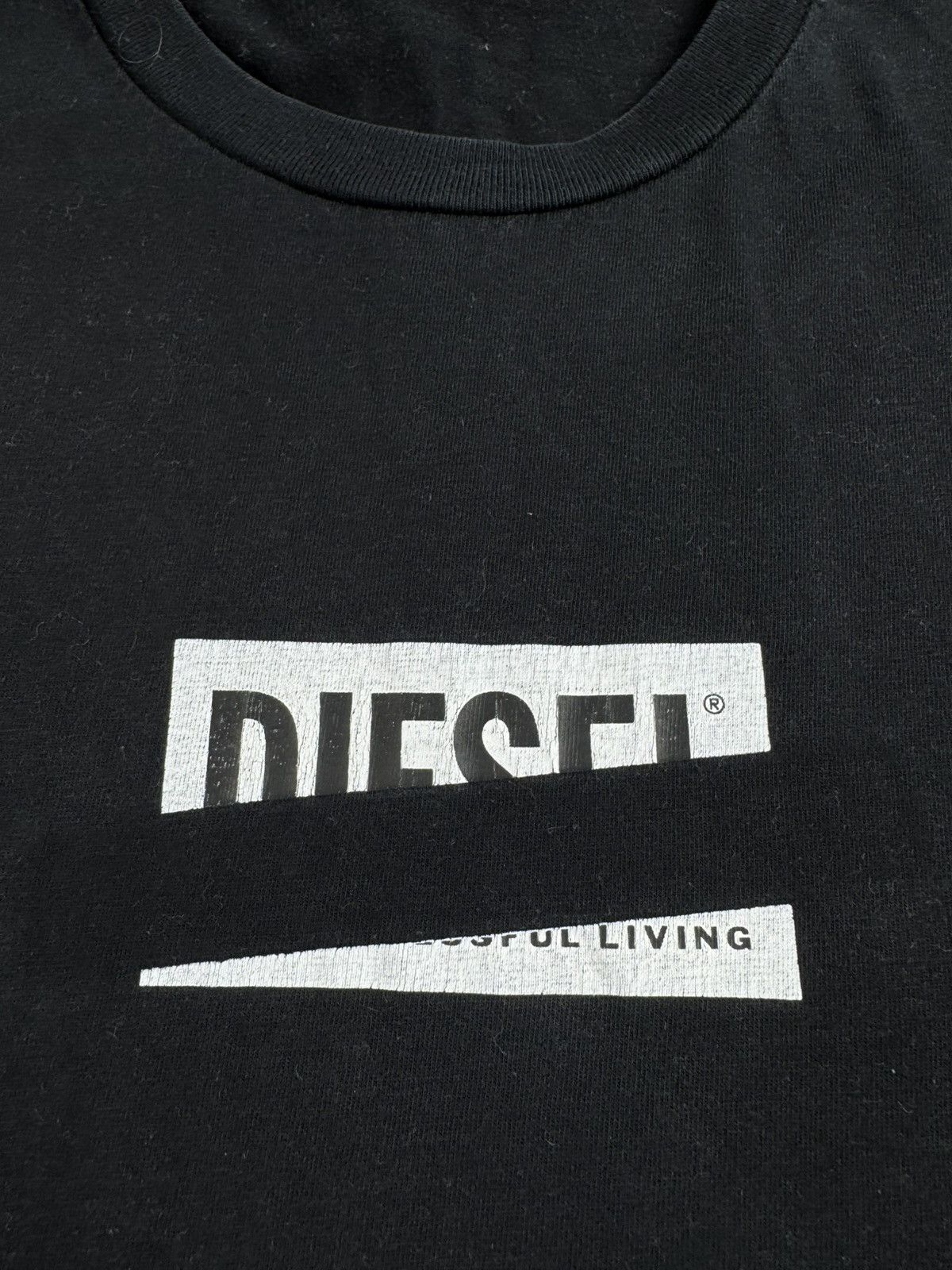 Diesel Diesel Center Logo Black Large Men’s Rap Merch Jersey Hip Hop USA Tee T Shirt Size US L / EU 52-54 / 3 - 7 Thumbnail