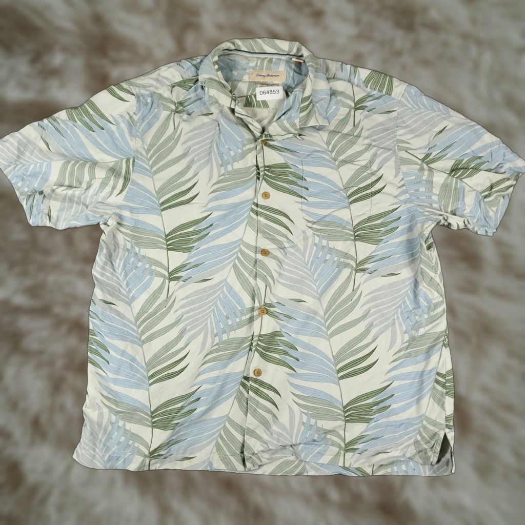 Tommy Bahama Tommy Bahama Shirt Mens XL Blue Leaf Print Silk Hawaiian Button Up Shirt Size US XL / EU 56 / 4 - 1 Thumbnail