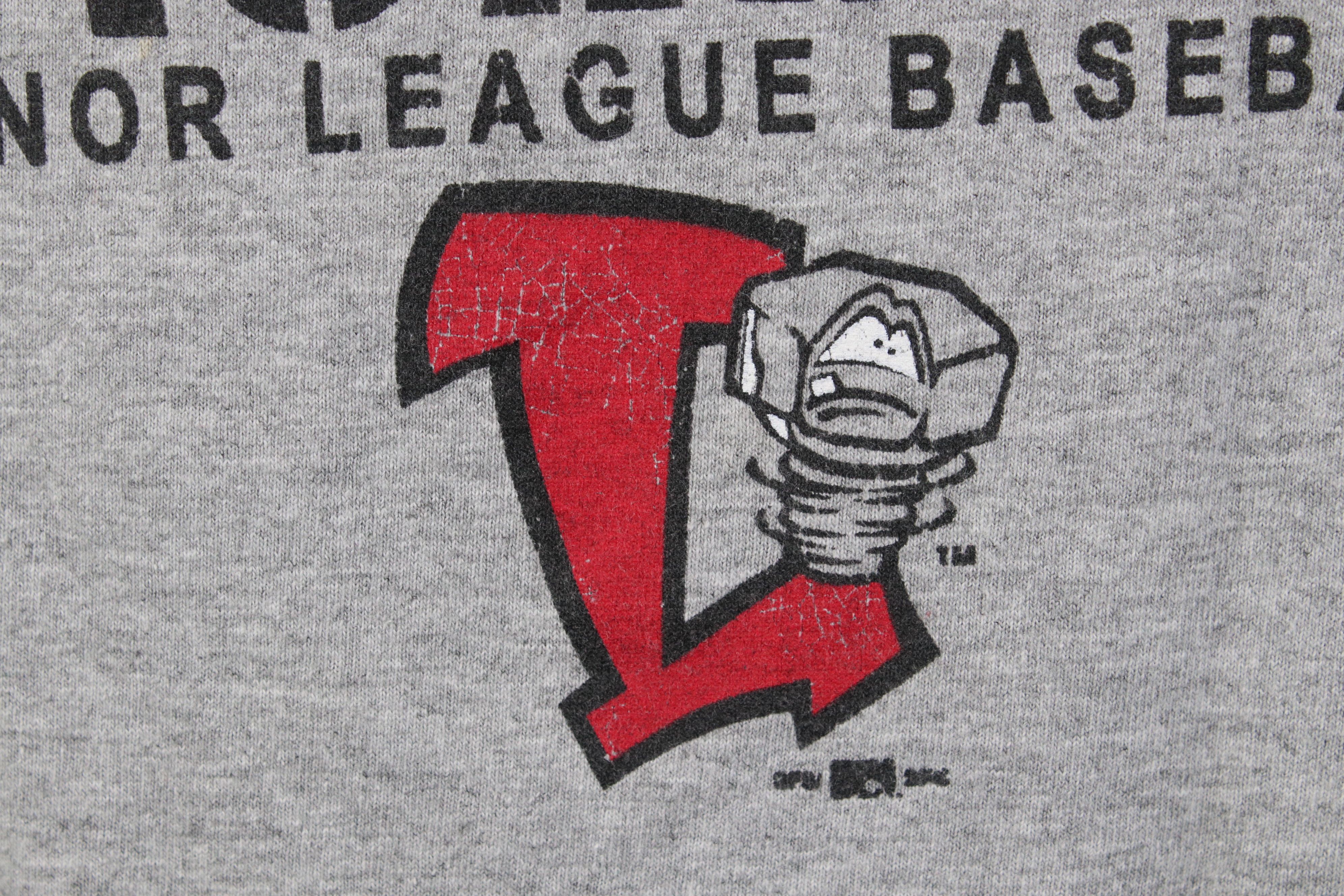 Vintage Vintage Y2K Lansing Lugnuts Baseball Short Sleeve T-Shirt Size US L / EU 52-54 / 3 - 5 Thumbnail