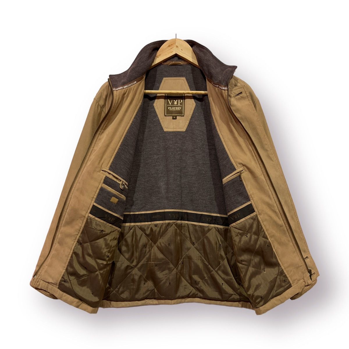 Other × Playboy × Vintage 🔥 vintage VIP PLAYBOY UTILITY HEAVY JACKET Size US L / EU 52-54 / 3 - 7 Thumbnail