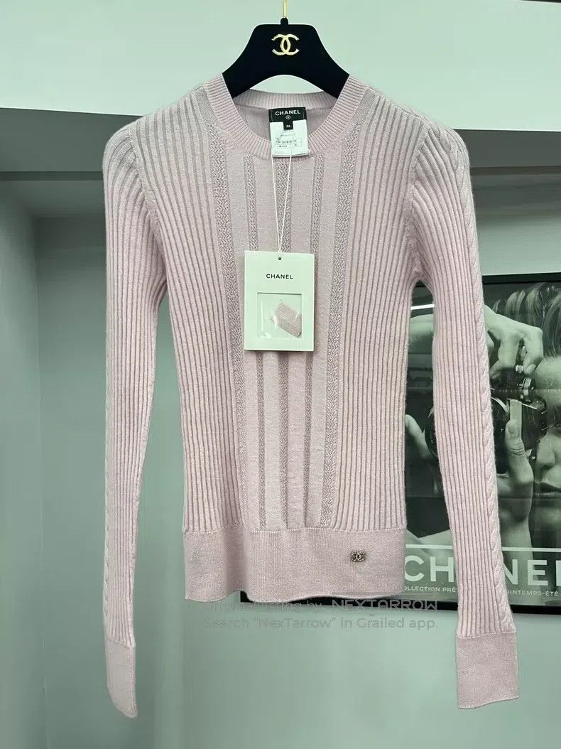 Chanel Chanel Pink cashmere knitted sweater Size XS / US 0-2 / IT 36-38 - 1 Thumbnail