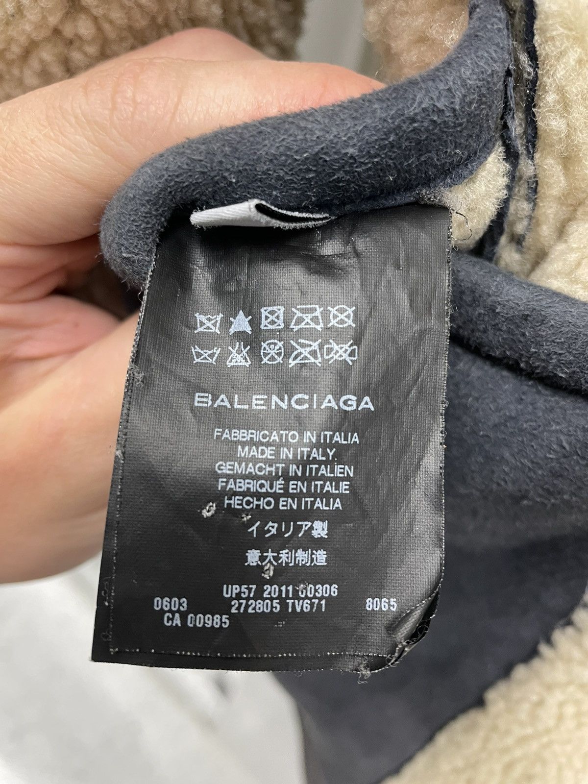 Balenciaga Balenciaga Reversible Shearling Fur and Suede Jacket Size US L / EU 52-54 / 3 - 13 Thumbnail