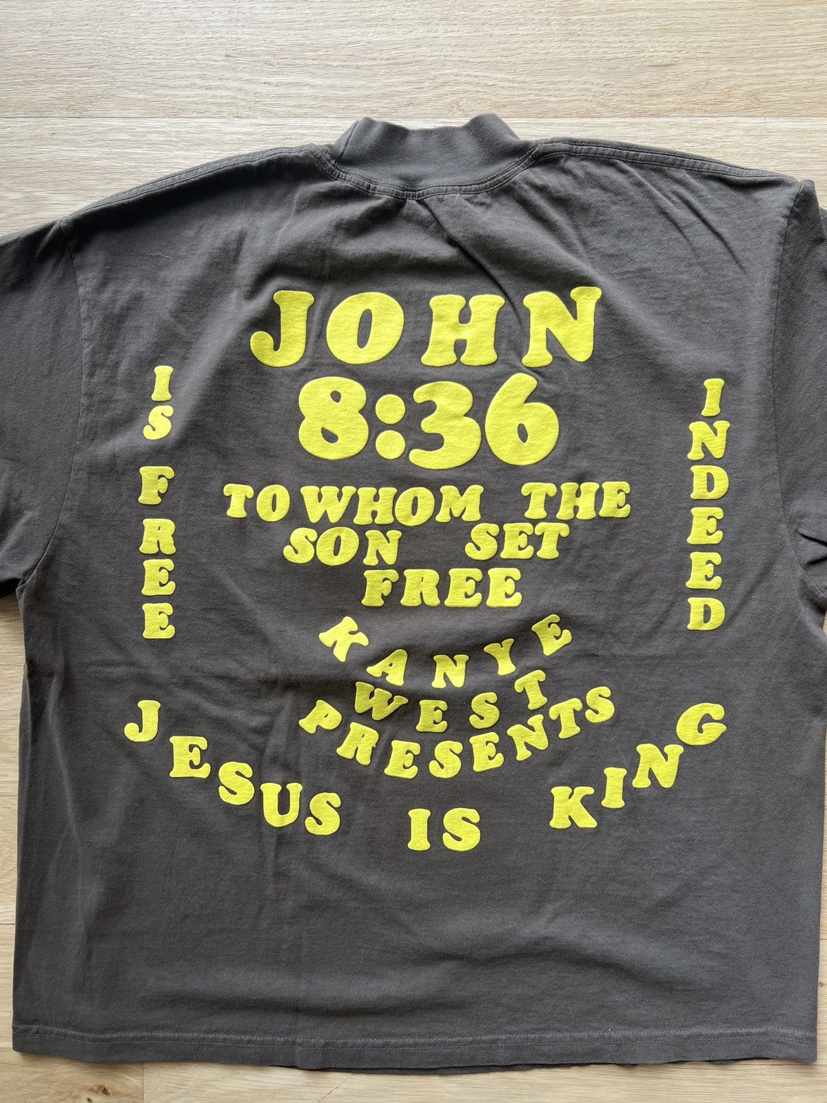 Yeezy Jesus is king Size US M / EU 48-50 / 2 - 4 Thumbnail