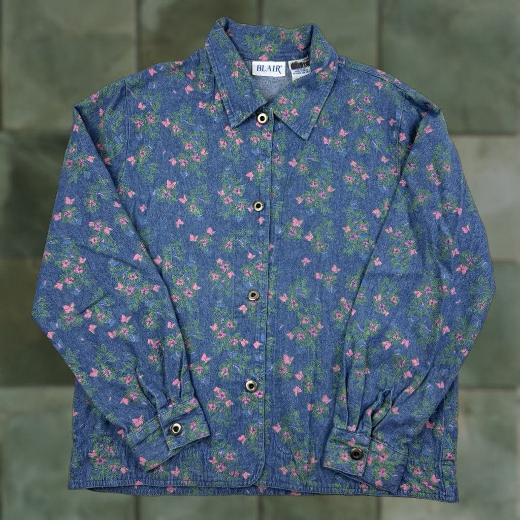 Blair VINTAGE Blair Floral Denim Button-Up Shirt Womens M Blue Cotton 90s Y2K Nature Flower Shirt Womens Medium Size M / US 6-8 / IT 42-44 - 1 Thumbnail