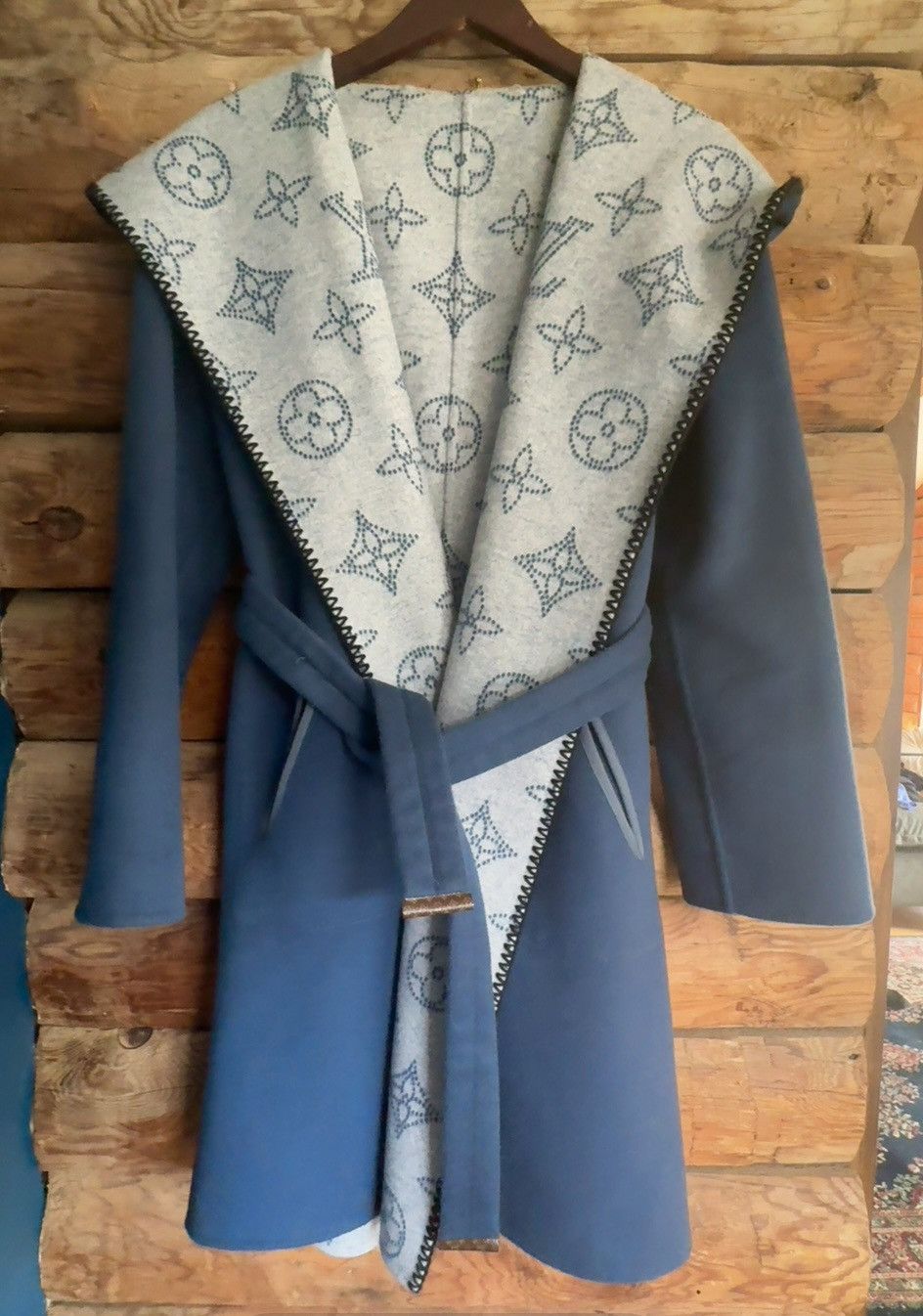 Louis Vuitton Hooded Reversible Louis Vuitton Coat Size M / US 6-8 / IT 42-44 - 3 Thumbnail
