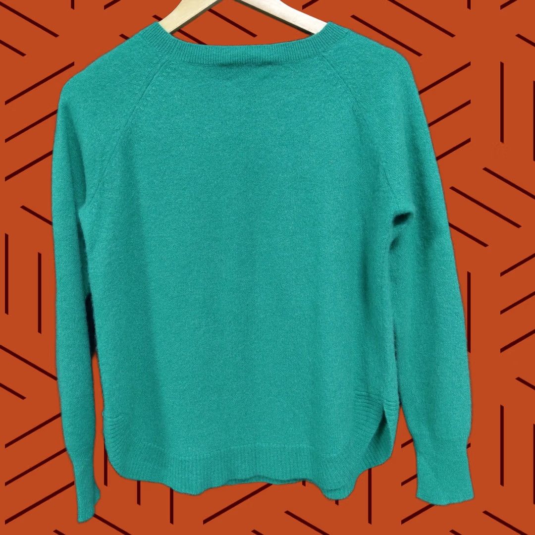Vintage VINTAGE Belle France Sweater Green Solid Knit 100% Cashmere Women XL Crew Neck Long Sleeve Pullover Dry Clean Only Fall Winter Casual Business Womens Size XL / US 12-14 / IT 48-50 - 1 Thumbnail