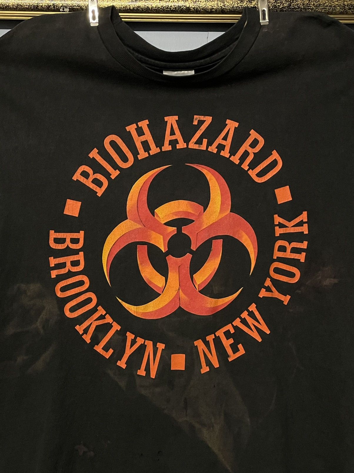 Vintage Vintage 90s Biohazard Og American Hardcore Sunfaded Tshirt Size US XL / EU 56 / 4 - 3 Thumbnail