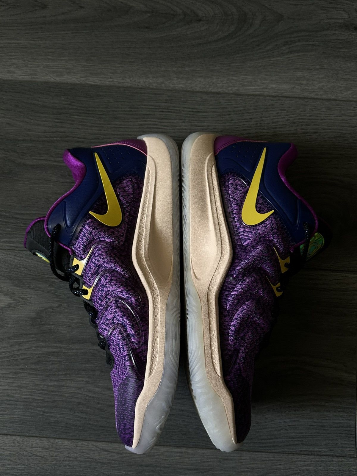 Nike Kd 17 “Vivid Purple” Size US 9.5 / EU 42-43 - 9 Thumbnail