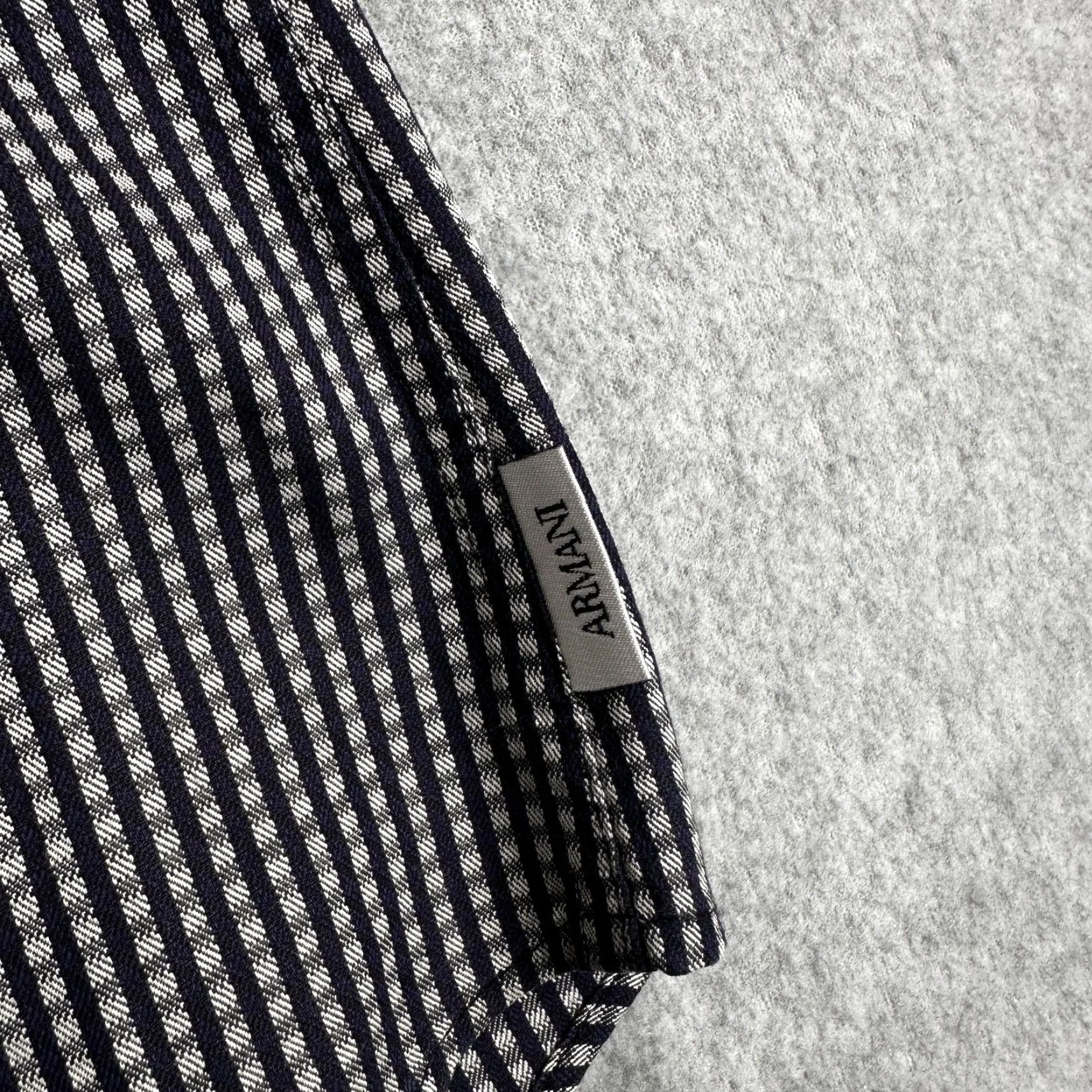 Armani Armani Collezioni Dress Shirt Mens XL Blue Striped 100% Cotton Long Sleeve Button Front Classic Fit for Business Size 46R - 5 Thumbnail