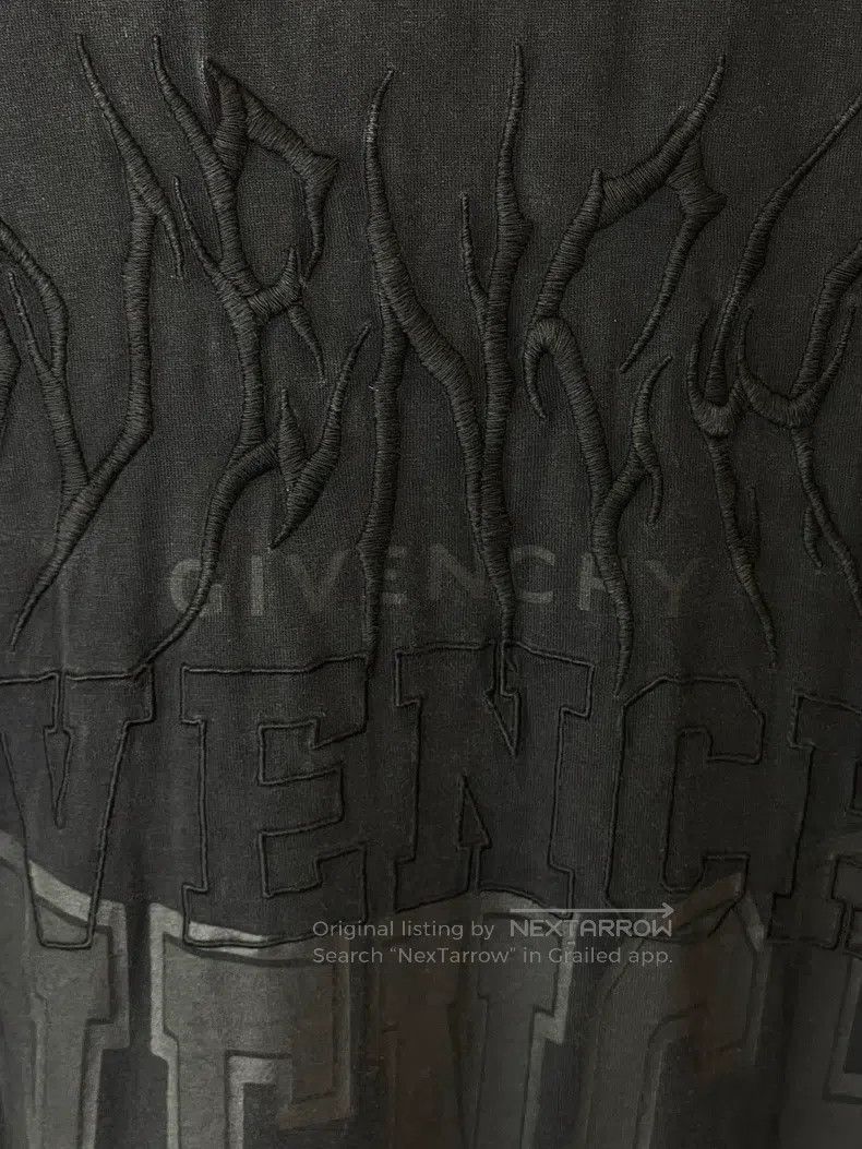 Givenchy Givenchy Washed Distressed Embroidered Sanskrit Black Shor Size US XS / EU 42 / 0 - 3 Thumbnail
