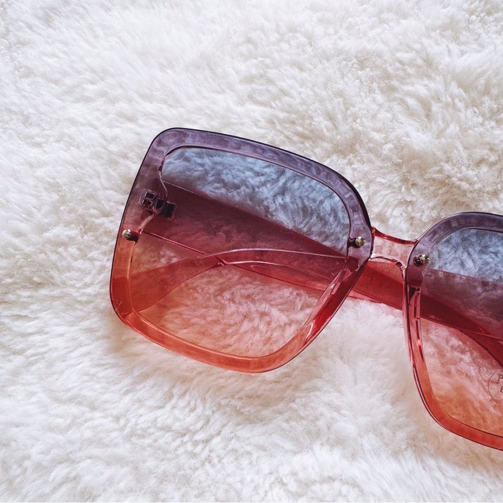 Other Abby Clear Blue & Pink Square Frame Sunglasses Size ONE SIZE - 3 Thumbnail