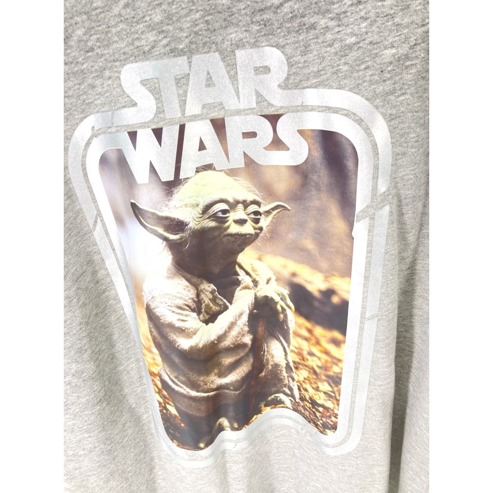 Star Wars Star Wars Sweatshirt Men L Gray Cotton Crew Neck Pullover Yoda H&M Long Sleeve Graphic Print Star Theme Size US L / EU 52-54 / 3 - 4 Thumbnail