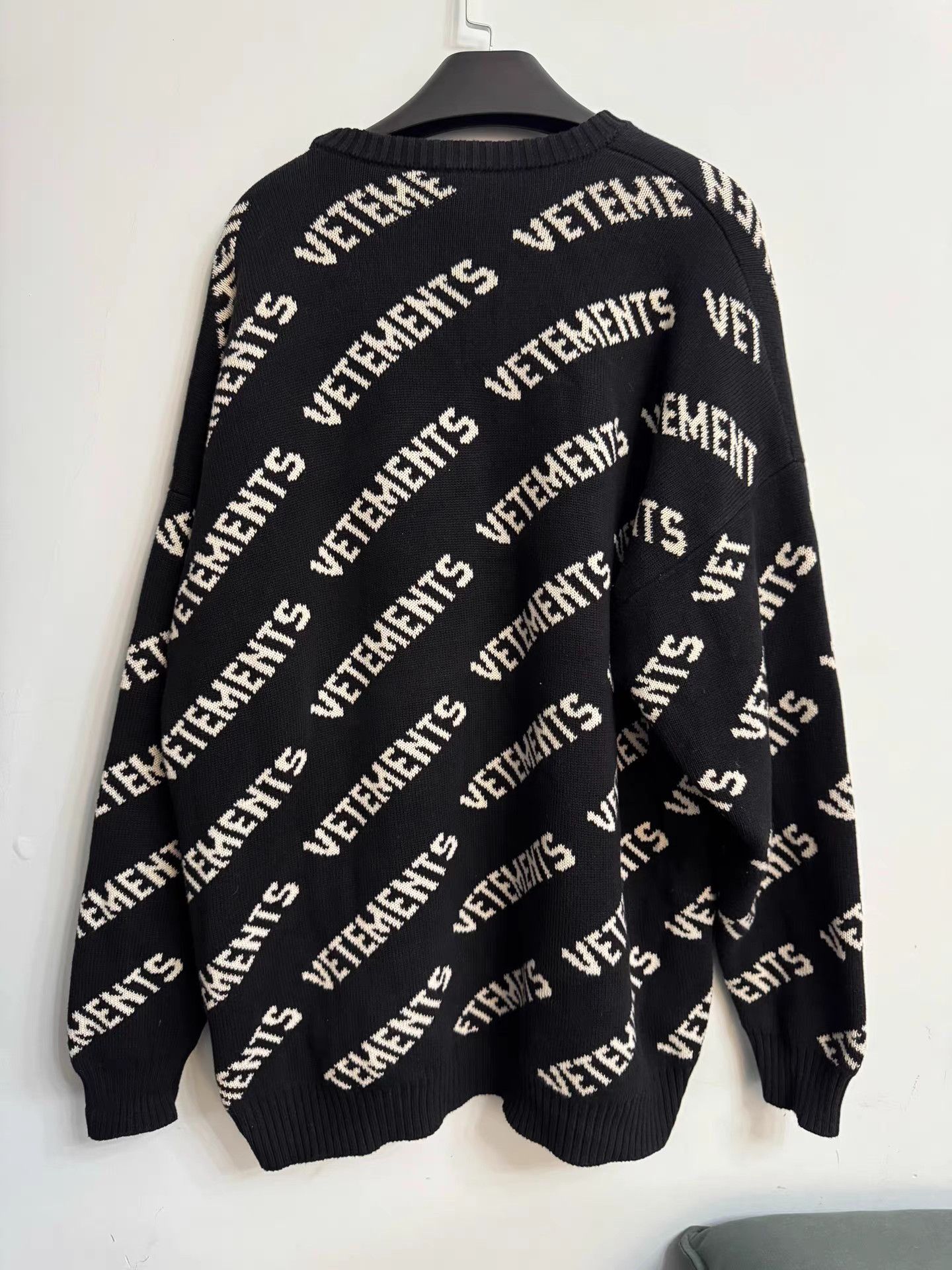 Vetements Vetements logo print sweater Size US S / EU 44-46 / 1 - 2 Thumbnail