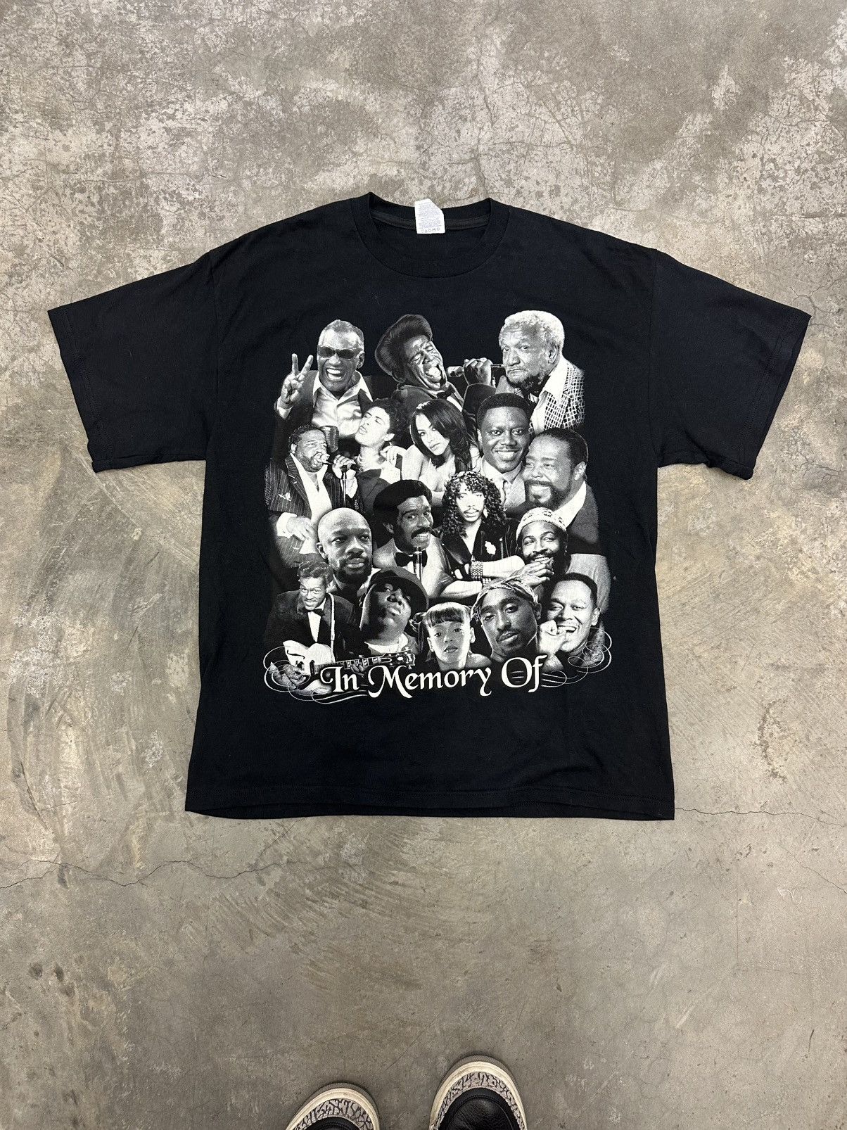 Vintage Vintage Black legends tee Size US L / EU 52-54 / 3 - 1 Thumbnail
