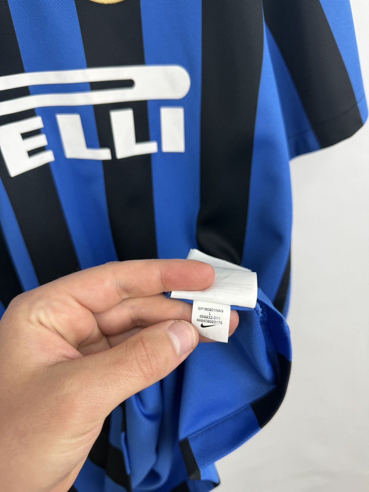 Nike 🇮🇹 2016 Nike Inter Milan Soccer Jersey Home Shirt Soccer Size US L / EU 52-54 / 3 - 9 Thumbnail