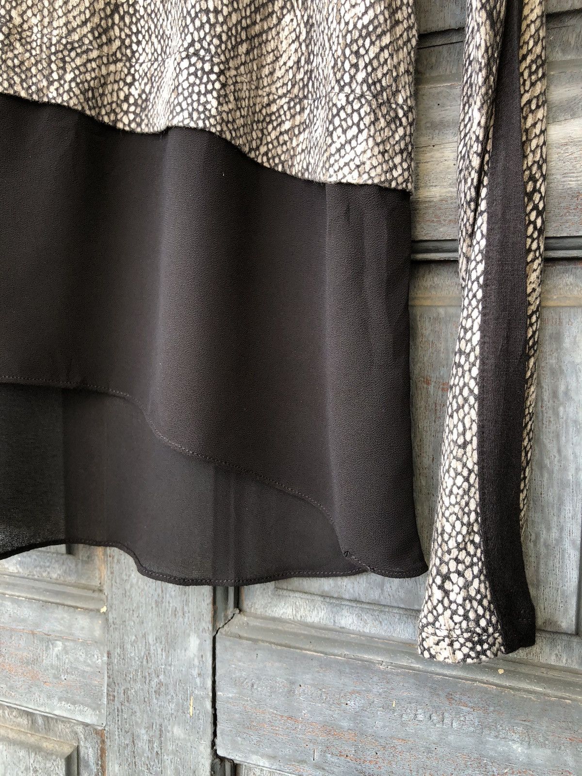 Michael Kors Michael Kors RN:111818 CA:45885 Snake Skin Print Long Sleeve Size M / US 6-8 / IT 42-44 - 6 Thumbnail